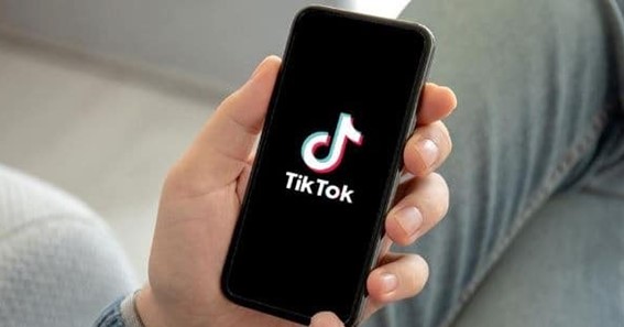 How To Zoom In On Tiktok Video